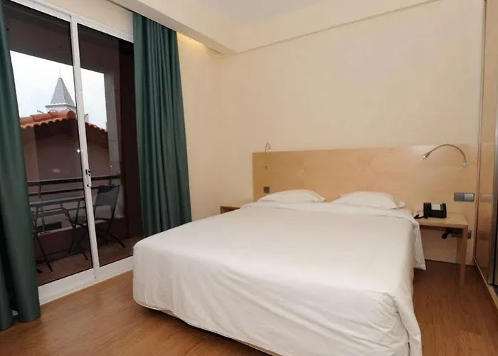 Tarmarplace Hotell 3*